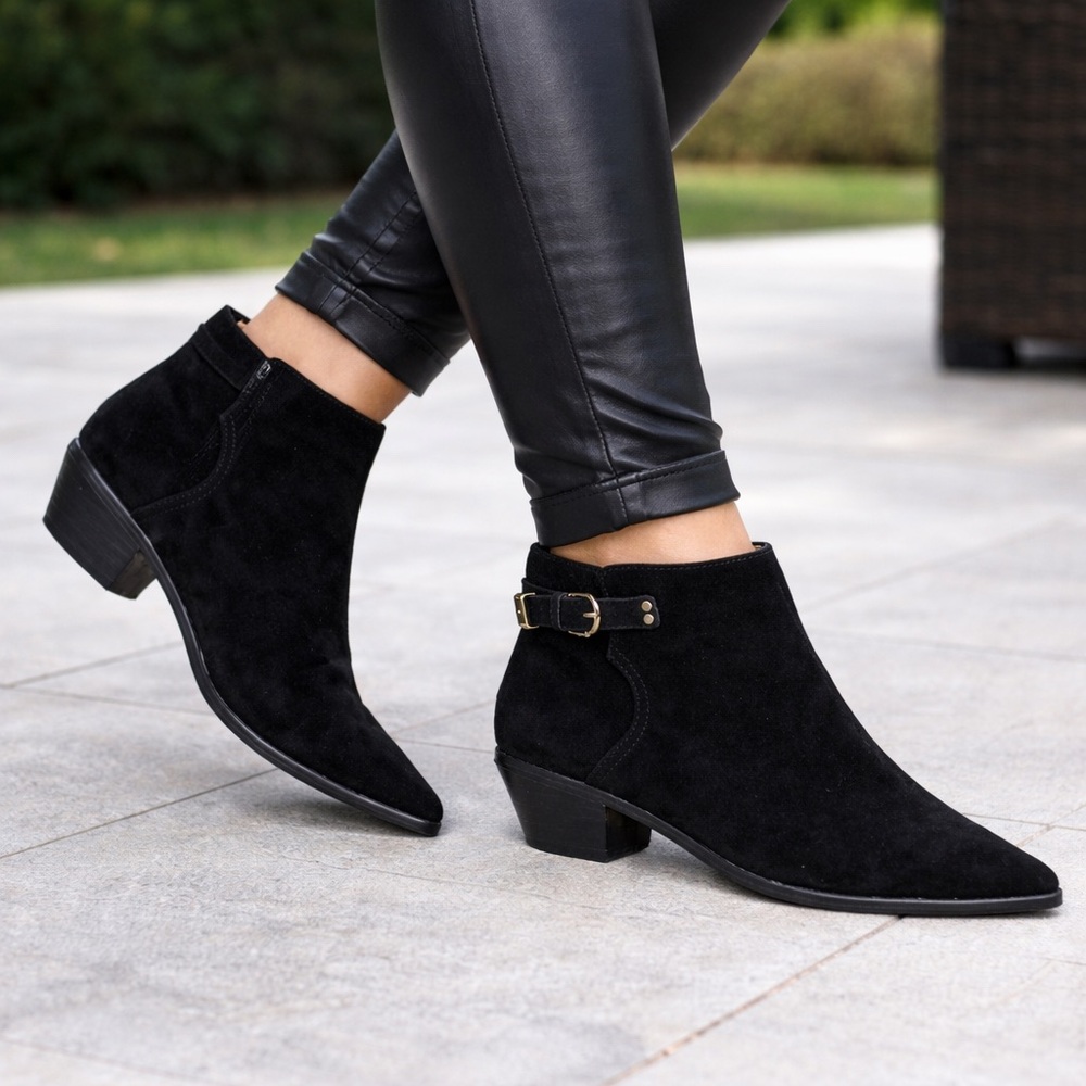 Joie Boots Womens 9/9.5 Black Suede Point Toe Ankle Western Cowgirl Rodeo Biker
